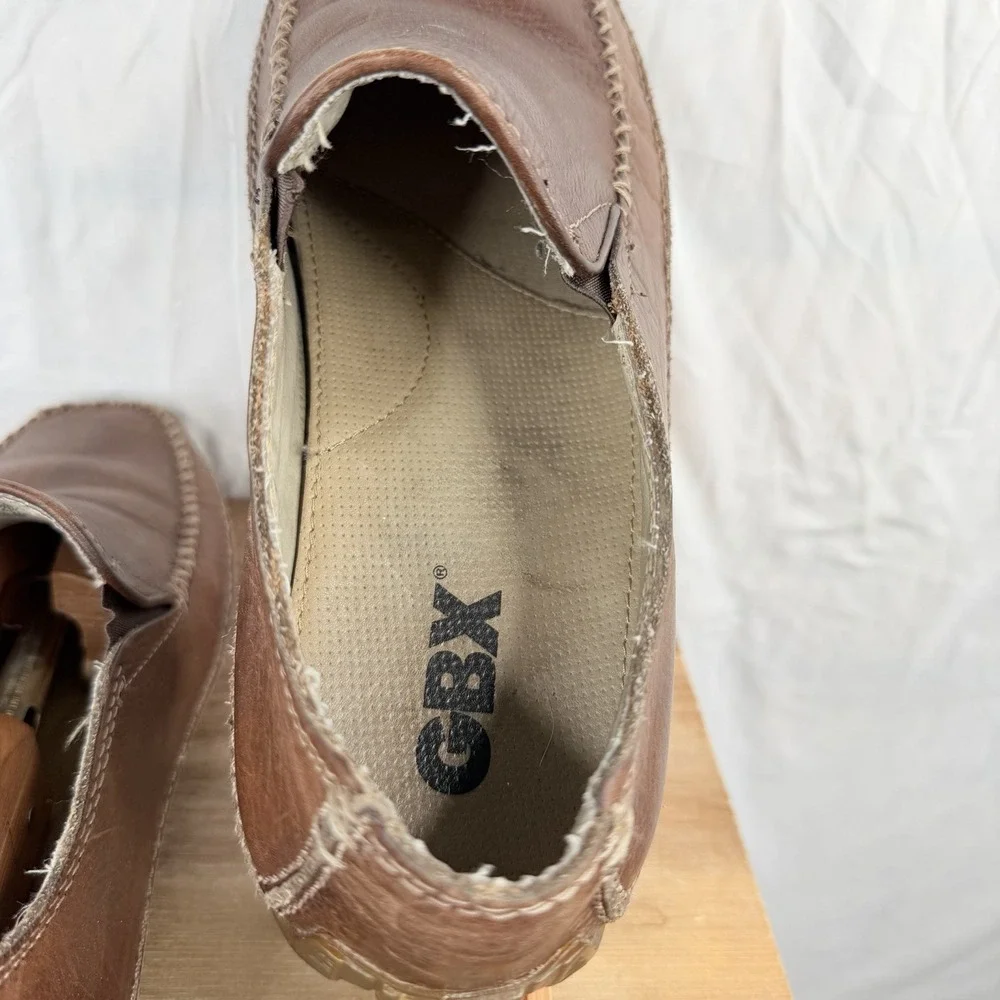GBX babalu textured Brown leather loafers brown Men's SZ 9.5Driving Mocs Slip On
